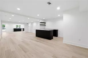 1696 Dunwoody Pl, Atlanta, GA 30324 - Photo 48