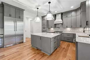 1696 Dunwoody Pl, Atlanta, GA 30324 - Photo 4