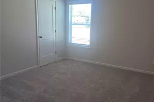 887 Bessie Ct, Loganville, GA 30052 - Photo 12