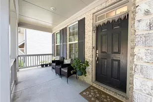 663 Rhone St, Cumming, GA 30041 - Photo 4