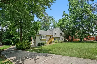 3985 Lookout Point Drive, Marietta, GA 30066 - Photo 2