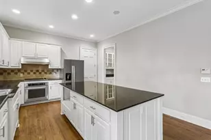 2181 McKinley Rd NW, Atlanta, GA 30318 - Photo 32