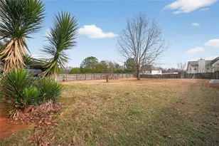 385 Creekview Blvd, Covington, GA 30016 - Photo 2