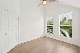 111 Pearl St, Woodstock, GA 30188 - Photo 32
