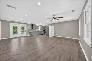 3670 Windy Hill Dr, Gainesville, GA 30504 - Photo 4