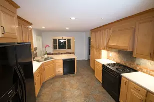 376 Cochran Dr NW, Atlanta, GA 30327 - Photo 6