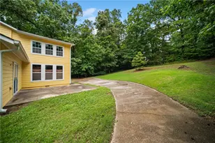 3580 Burlingham Dr, Lithonia, GA 30038 - Photo 6
