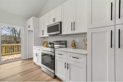 1674 Mary George Avenue NW, Atlanta, GA 30318 - Photo 12