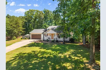 4126 Glenwood Drive, Gainesville, GA 30506 - Photo 4