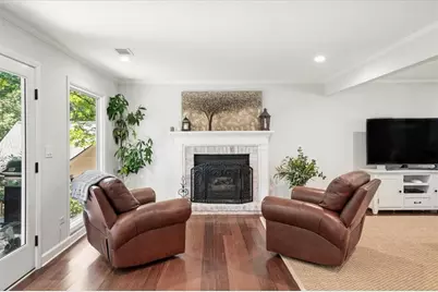 2242 Hill Creek Way, Marietta, GA 30062 - Photo 8
