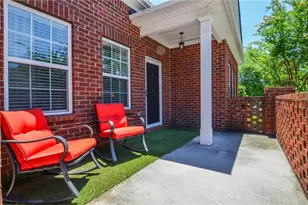 341 Villa Park Cir, Stone Mountain, GA 30087 - Photo 4