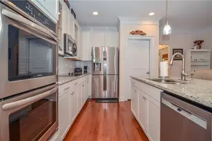 341 Villa Park Cir, Stone Mountain, GA 30087 - Photo 10