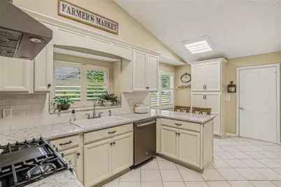 6008 Woodcreek Drive, Woodstock, GA 30188 - Photo 10