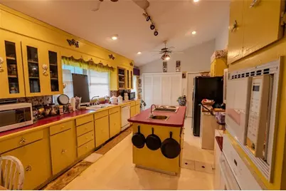 4962 John Kennedy Drive, Macon, GA 31204 - Photo 8