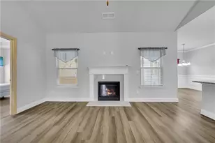 817 Hidden Hollow Cir, Commerce, GA 30529 - Photo 8