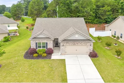 817 Hidden Hollow Circle, Commerce, GA 30529 - Photo 2