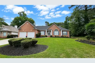 115 Heathdale Court, Fayetteville, GA 30214 - Photo 2