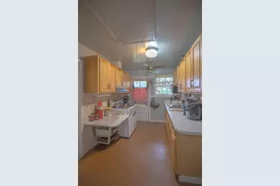 202 S Sage Street S, Toccoa, GA 30557 - Photo 10