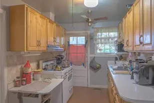 202 S Sage Street S, Toccoa, GA 30557 - Photo 10