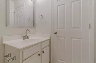 2118 Meadow Peak Rd, Duluth, GA 30097 - Photo 10