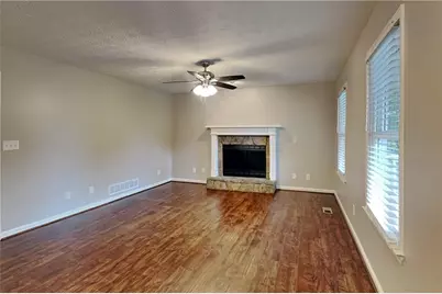 600 Glendale Forest Drive, Woodstock, GA 30189 - Photo 4