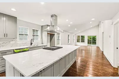 987 Lawton Street SW, Atlanta, GA 30310 - Photo 6