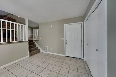 615 Hickory Nobb, Sugar Hill, GA 30518 - Photo 8