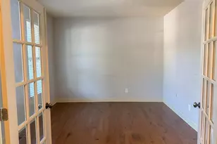 2294 Lake Cove Ct, Buford, GA 30519 - Photo 6