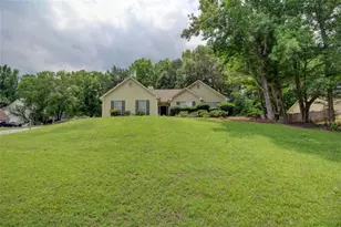 195 Manor Oak Dr, Covington, GA 30014 - Photo 2