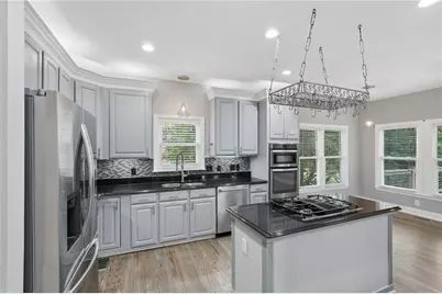 160 Treadstone Overlook, Johns Creek, GA 30024 - Photo 10