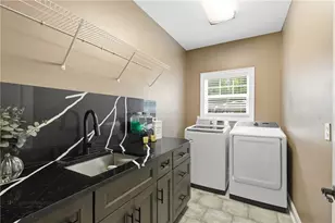 306 Oak Ridge Dr, Maysville, GA 30558 - Photo 34