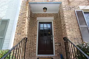 160 W Ridge Way, Roswell, GA 30076 - Photo 2