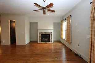 160 W Ridge Way, Roswell, GA 30076 - Photo 8