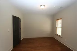 160 W Ridge Way, Roswell, GA 30076 - Photo 6