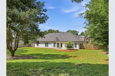 1921 E Bay Street E, Hoschton, GA 30548 - Photo 34