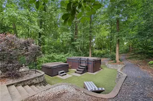 2129 Oakview Rd SE, Atlanta, GA 30317 - Photo 40