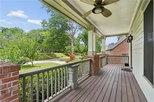 2129 Oakview Rd SE, Atlanta, GA 30317 - Photo 4