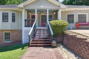 2844 Sardis Dr, Buford, GA 30519 - Photo 4