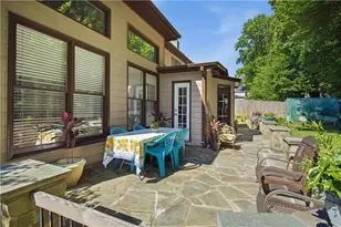 945 Fox Meadow Ln, Lawrenceville, GA 30043 - Photo 42