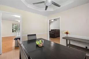 408 Strathmore Dr, Sharpsburg, GA 30277 - Photo 10