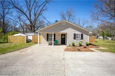 320 Harris Street, Monroe, GA 30655 - Photo 1