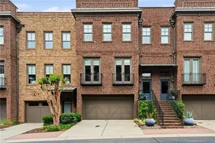 535 Canton Walk, Roswell, GA 30075 - Photo 2