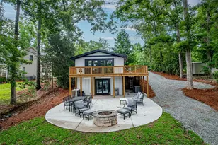 233 Lakeshore Dr, Eatonton, GA 31024 - Photo 1
