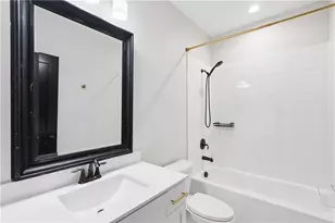 2011 Springfield Rd, Atlanta, GA 30318 - Photo 14