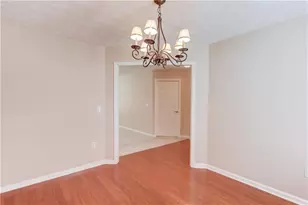 69 Clubhouse Dr, Jefferson, GA 30549 - Photo 4