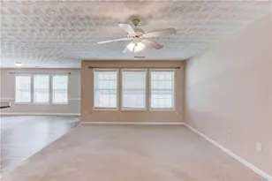 69 Clubhouse Dr, Jefferson, GA 30549 - Photo 6