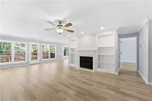 33 Plantation Dr NE, Atlanta, GA 30324 - Photo 4