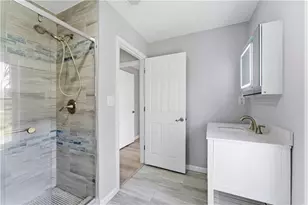 33 Plantation Dr NE, Atlanta, GA 30324 - Photo 20