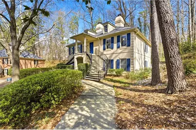 33 Plantation Drive NE #B, Atlanta, GA 30324 - Photo 2