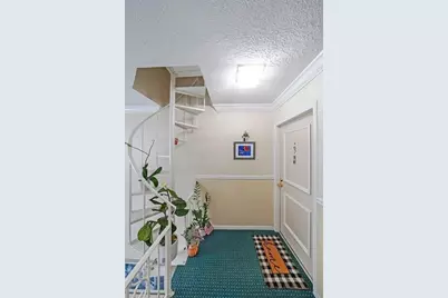 6851 Roswell Road #O3, Atlanta, GA 30328 - Photo 8